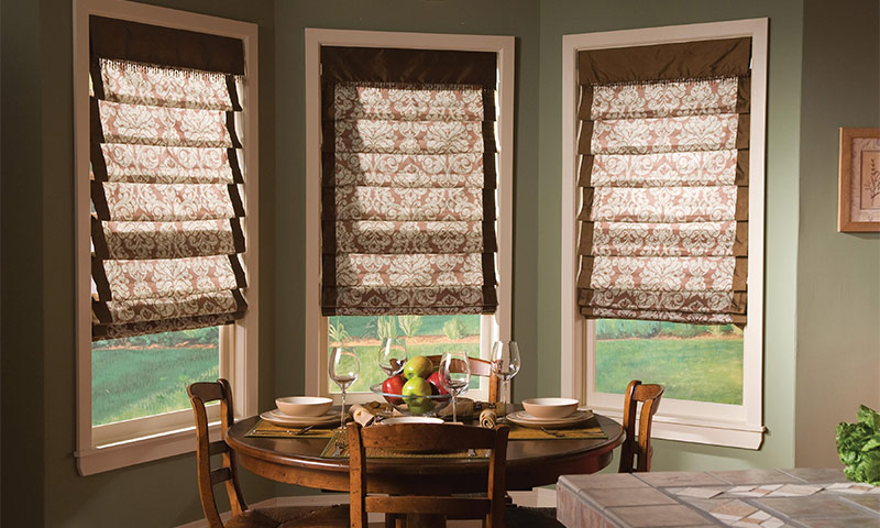 Roman curtains in the interior of various rooms